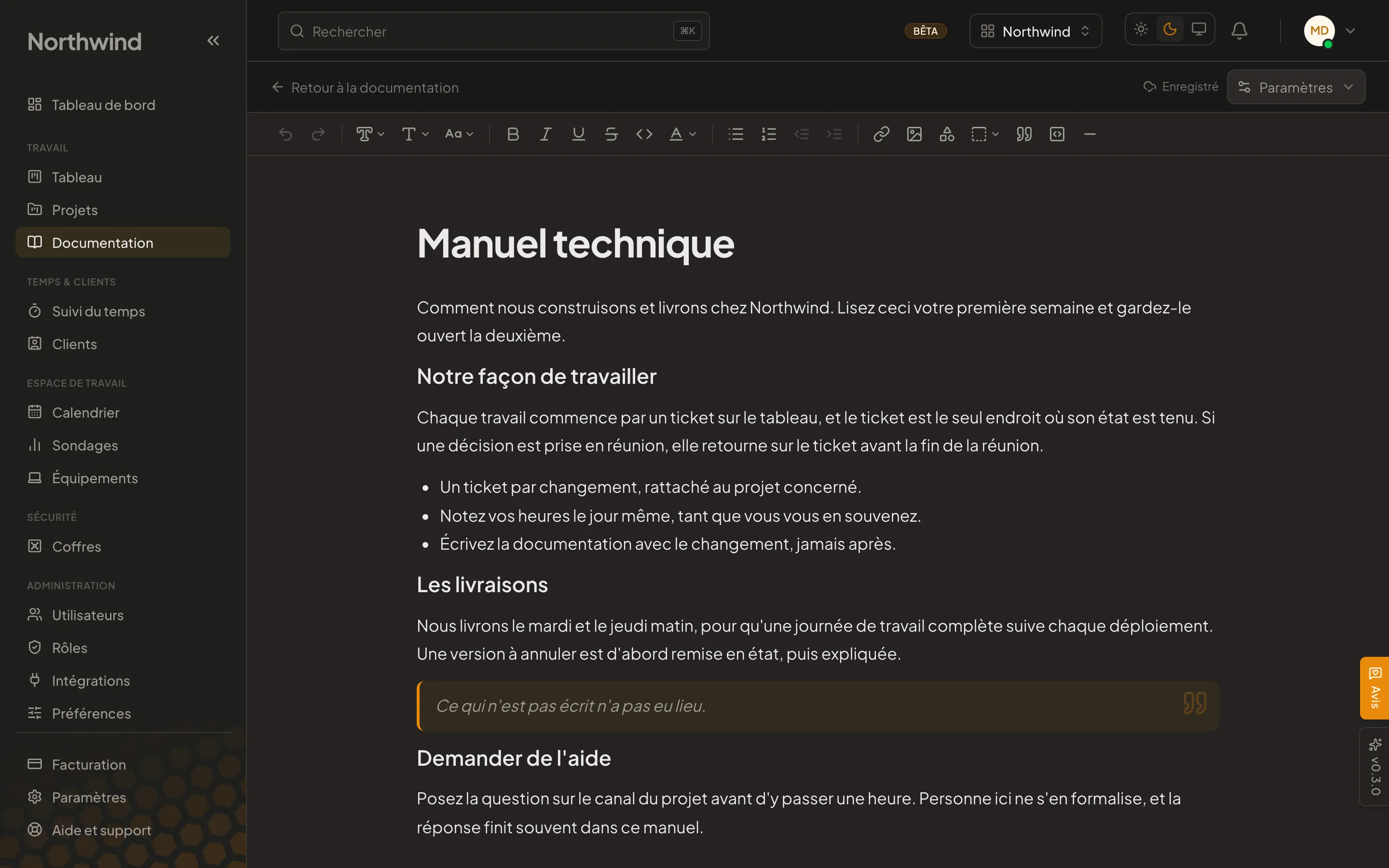 L'éditeur de documentation Cohively, avec une page de texte mis en forme à côté d'une arborescence de documents.