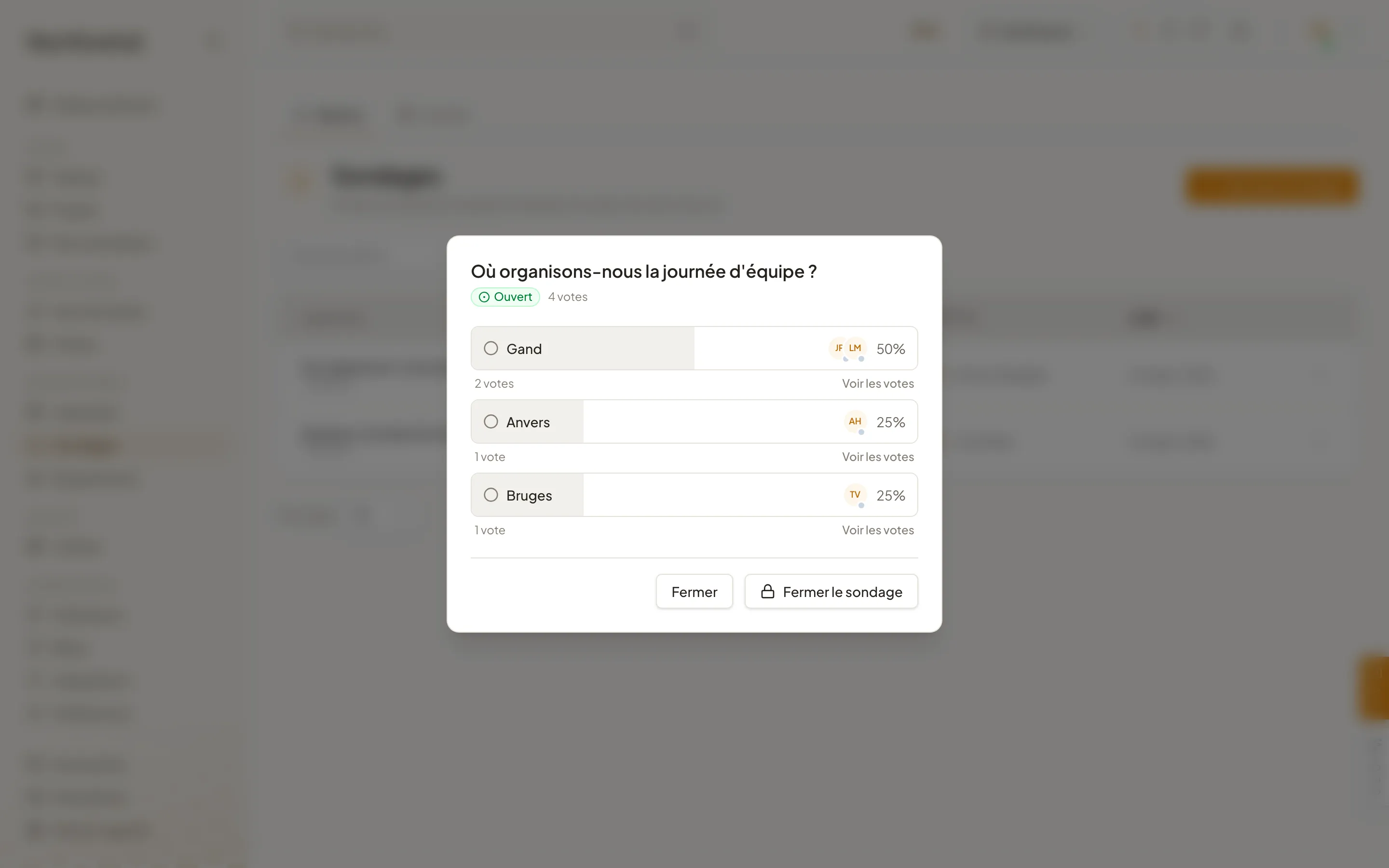Un sondage Cohively, avec une question, des options de réponse et le décompte des votes.